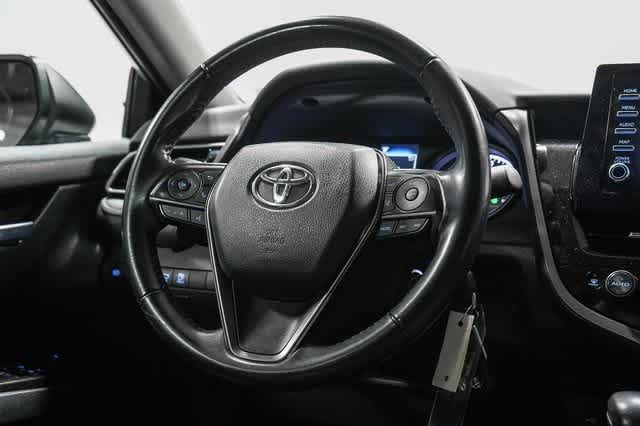 2022 Toyota Camry SE 16