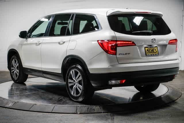 Thumbnail: 2017 Honda Pilot - 2