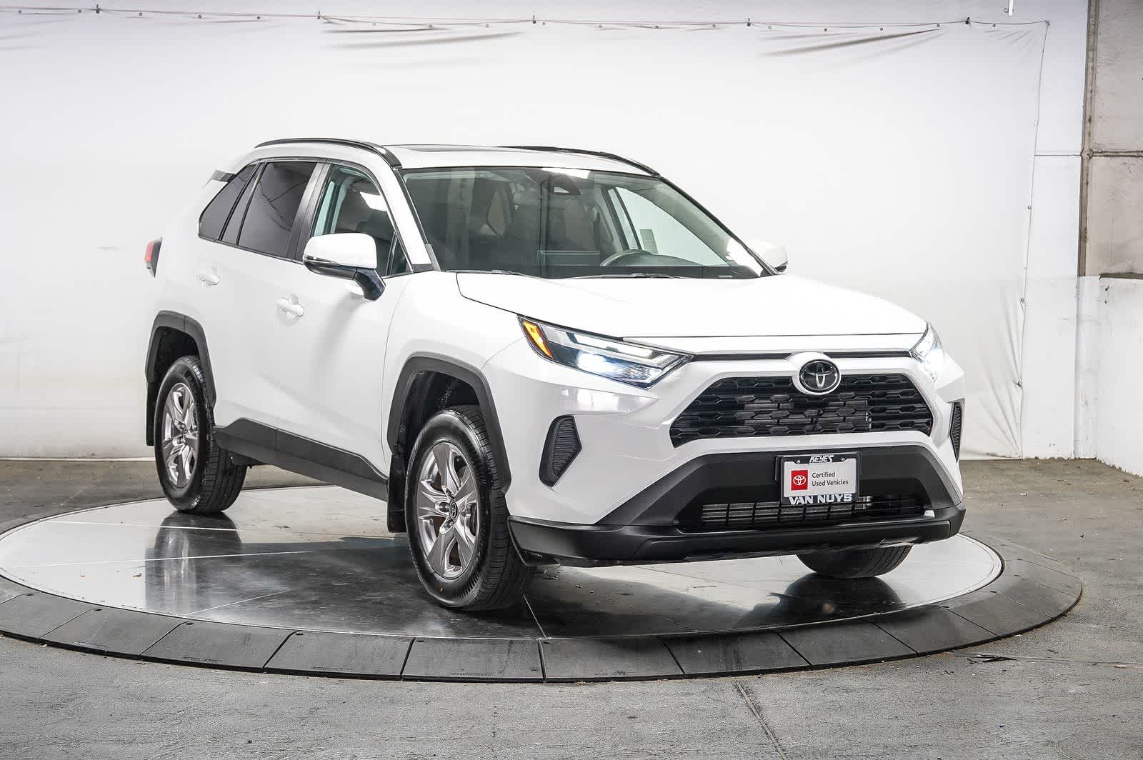 Thumbnail: 2023 Toyota RAV4 - 6