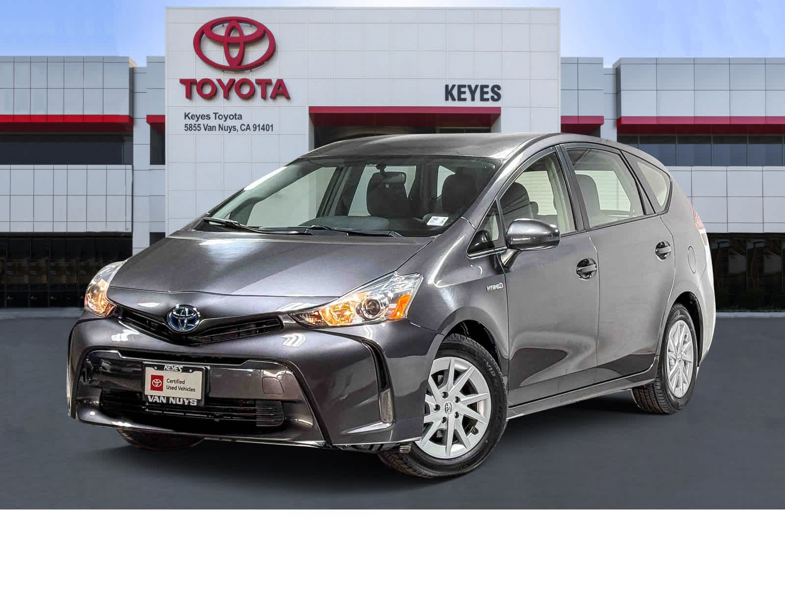 Thumbnail: 2016 Toyota Prius v - 1