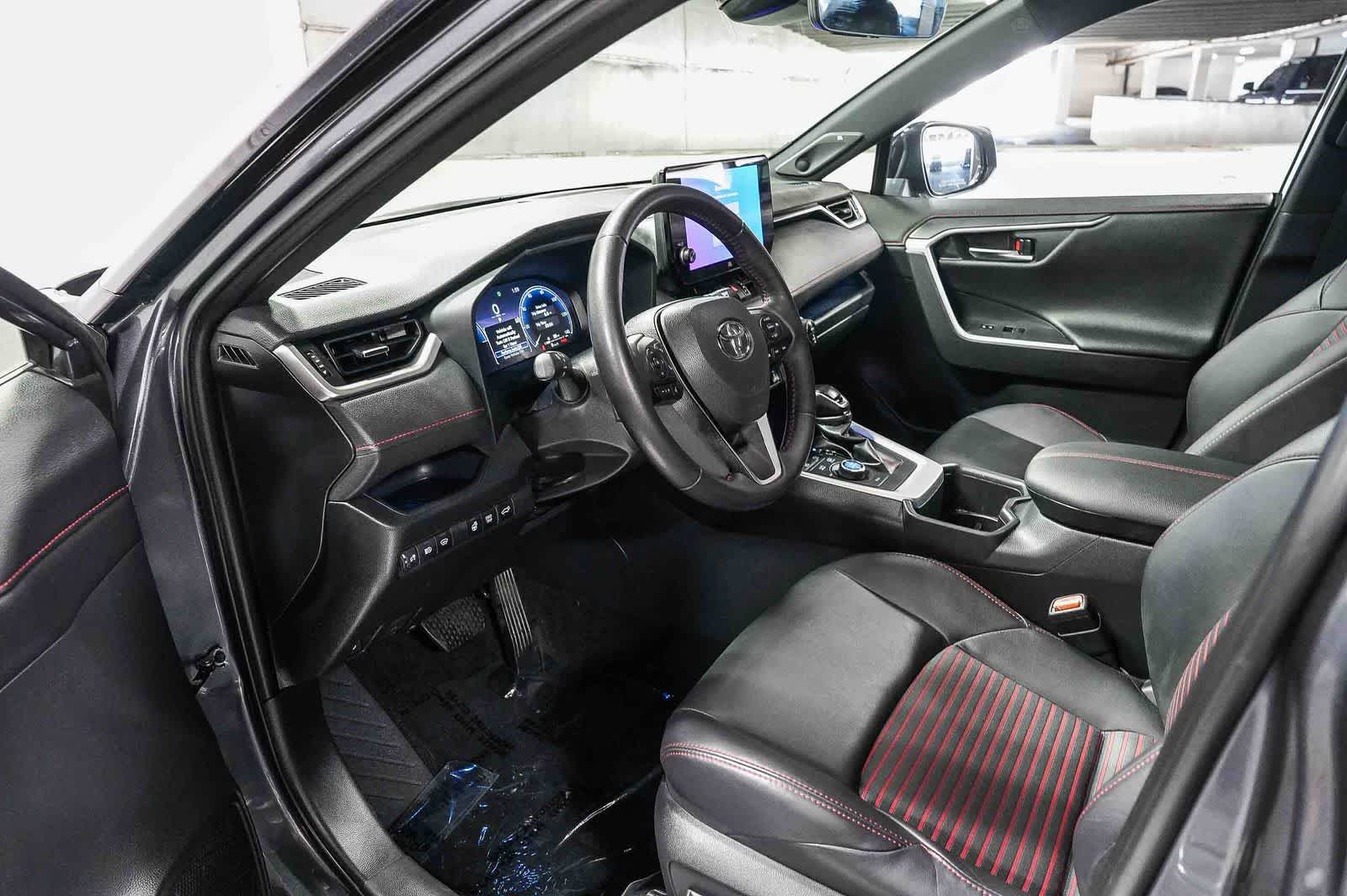 Thumbnail: 2024 Toyota RAV4 - 19