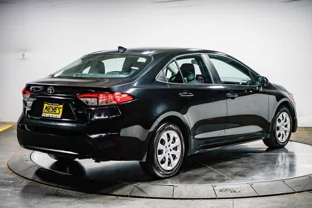 2022 Toyota Corolla LE 5