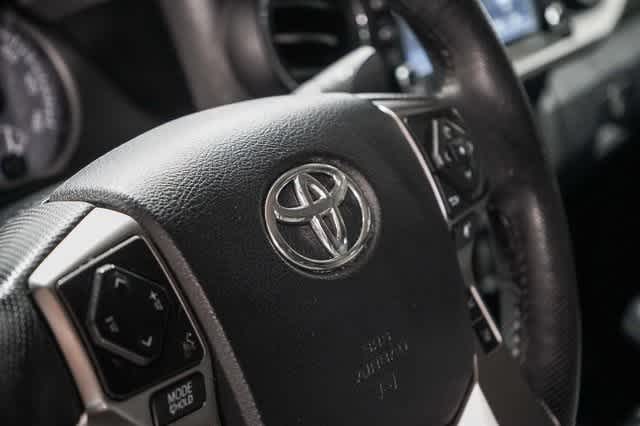 Thumbnail: 2021 Toyota Tacoma - 21
