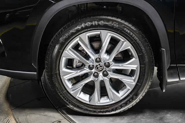 2021 Toyota Highlander Limited 9