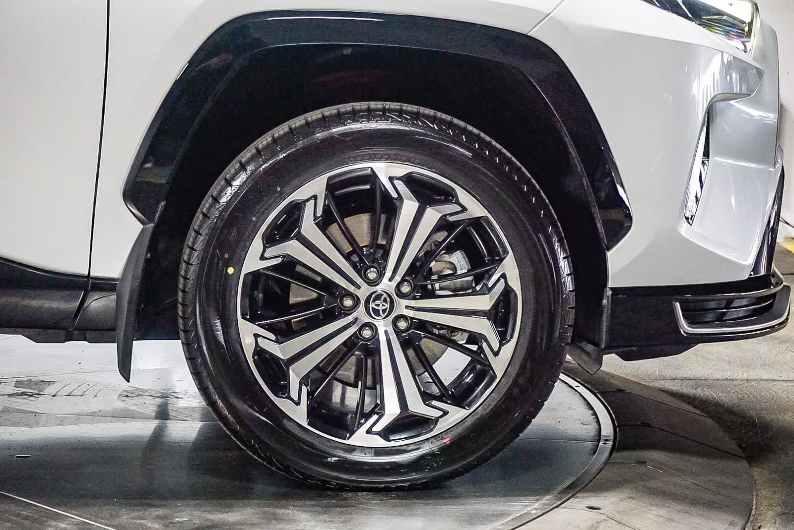 Thumbnail: 2023 Toyota RAV4 - 6