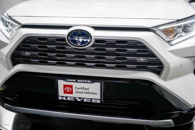 Thumbnail: 2021 Toyota RAV4 - 9