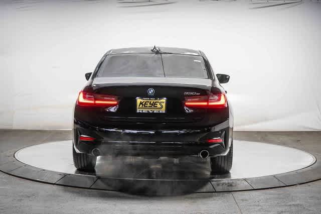 Thumbnail: 2022 BMW 3 Series - 3