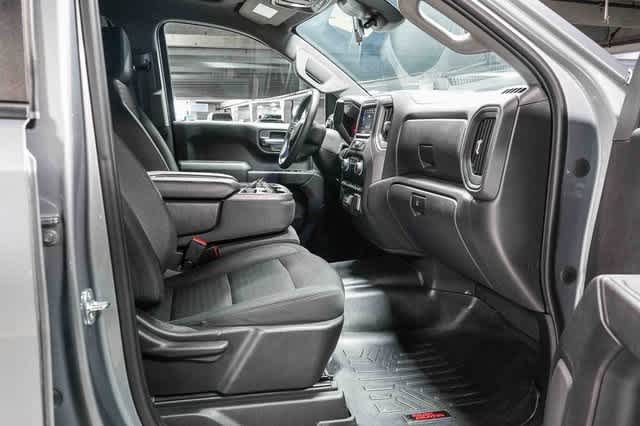 Thumbnail: 2023 Chevrolet Silverado 1500 - 17