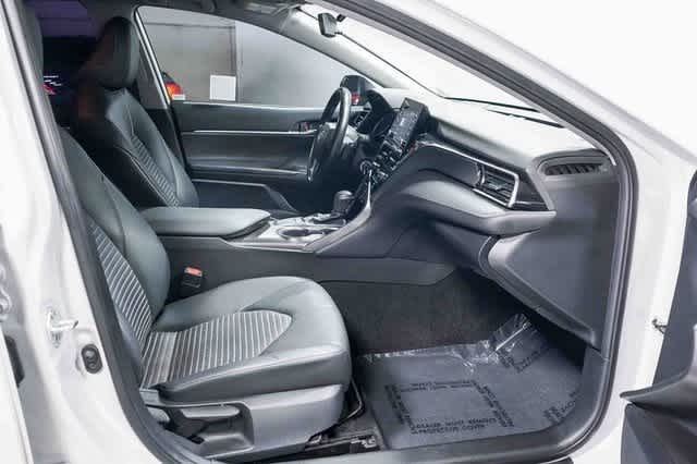 Thumbnail: 2023 Toyota Camry - 17