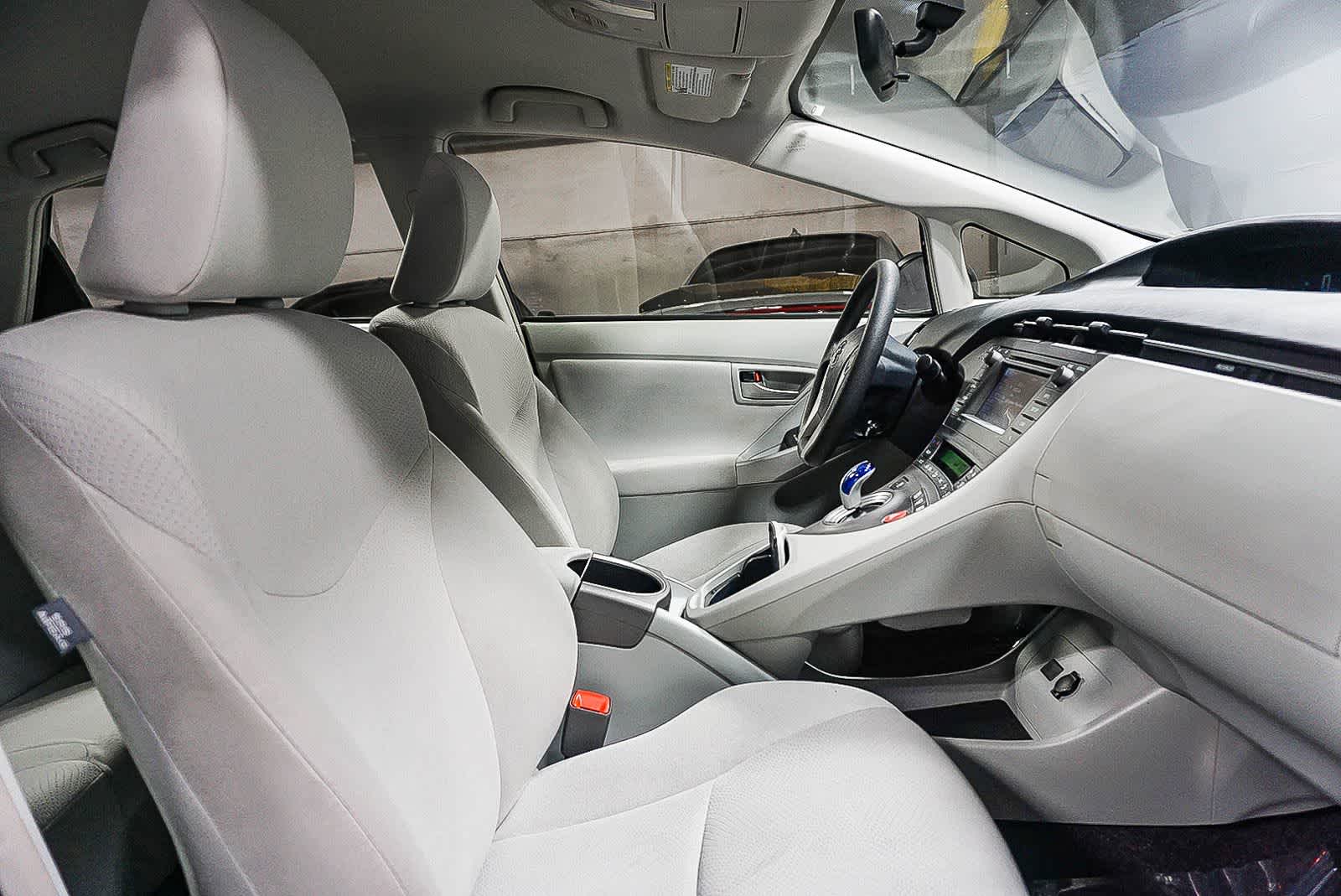 Thumbnail: 2013 Toyota Prius - 17