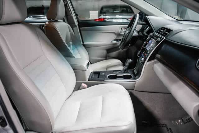 Thumbnail: 2015 Toyota Camry - 16