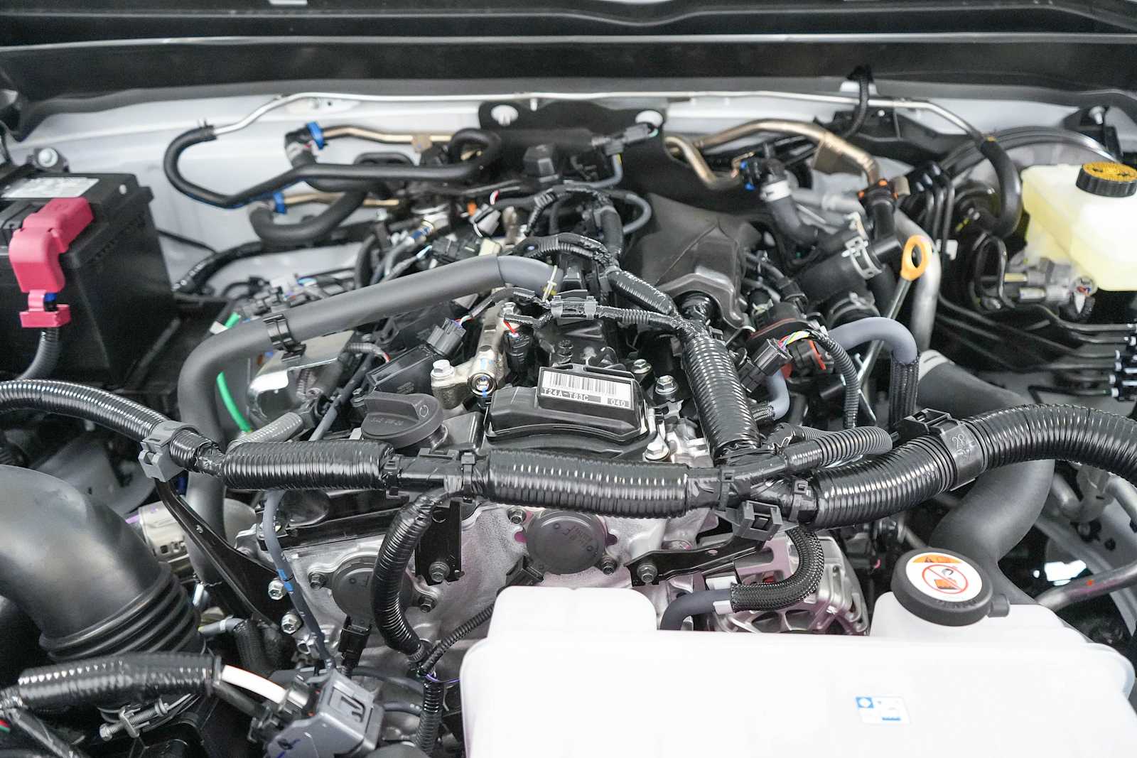 2025 Toyota Tacoma SR5 16