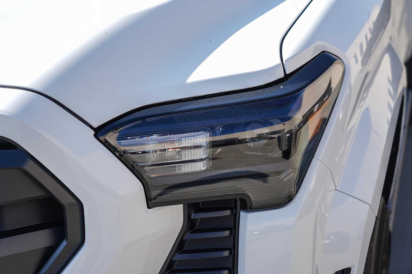 2025 Toyota Tacoma SR5 8