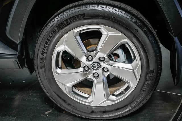 Thumbnail: 2019 Toyota RAV4 - 11