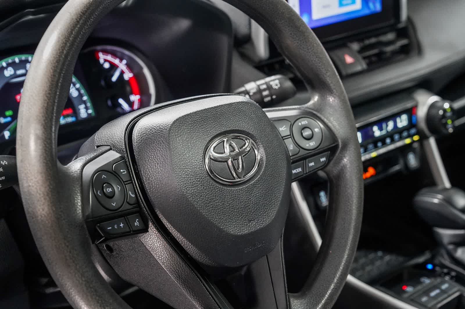 Thumbnail: 2023 Toyota RAV4 - 22