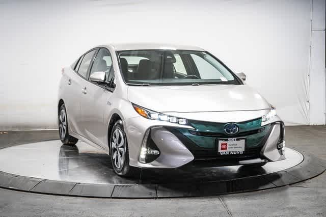 Thumbnail: 2017 Toyota Prius Prime - 6