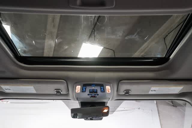 Thumbnail: 2024 Toyota Sienna - 17