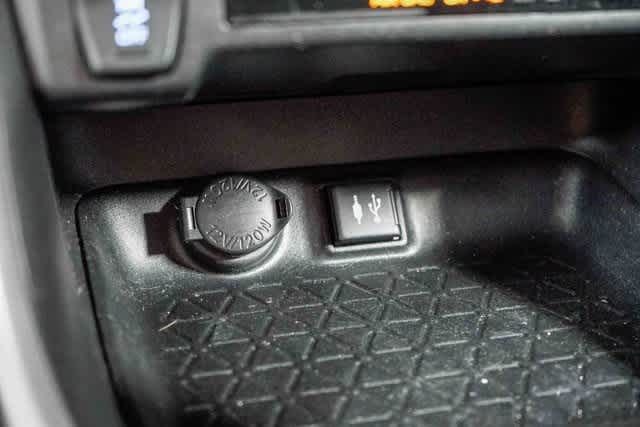 Thumbnail: 2019 Toyota RAV4 - 23