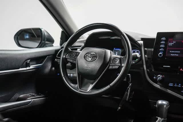 Thumbnail: 2023 Toyota Camry - 16