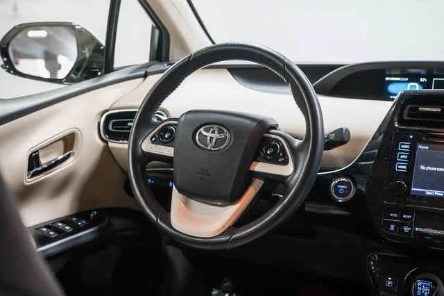 Thumbnail: 2016 Toyota Prius - 16