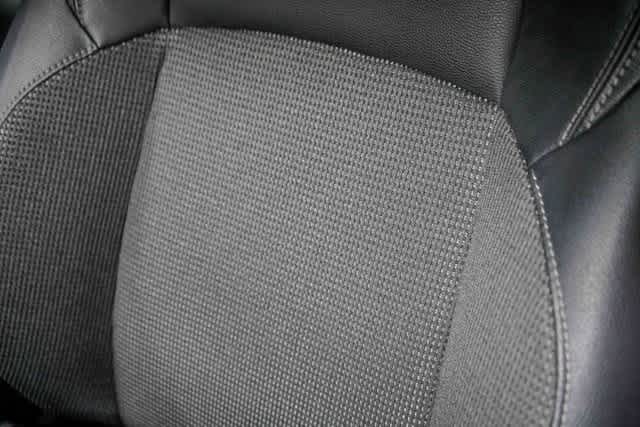 Thumbnail: 2025 Toyota bZ4X - 27