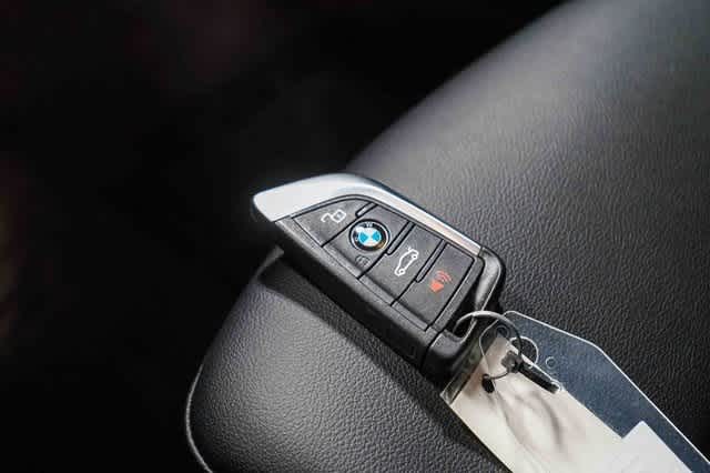 Thumbnail: 2022 BMW 3 Series - 29