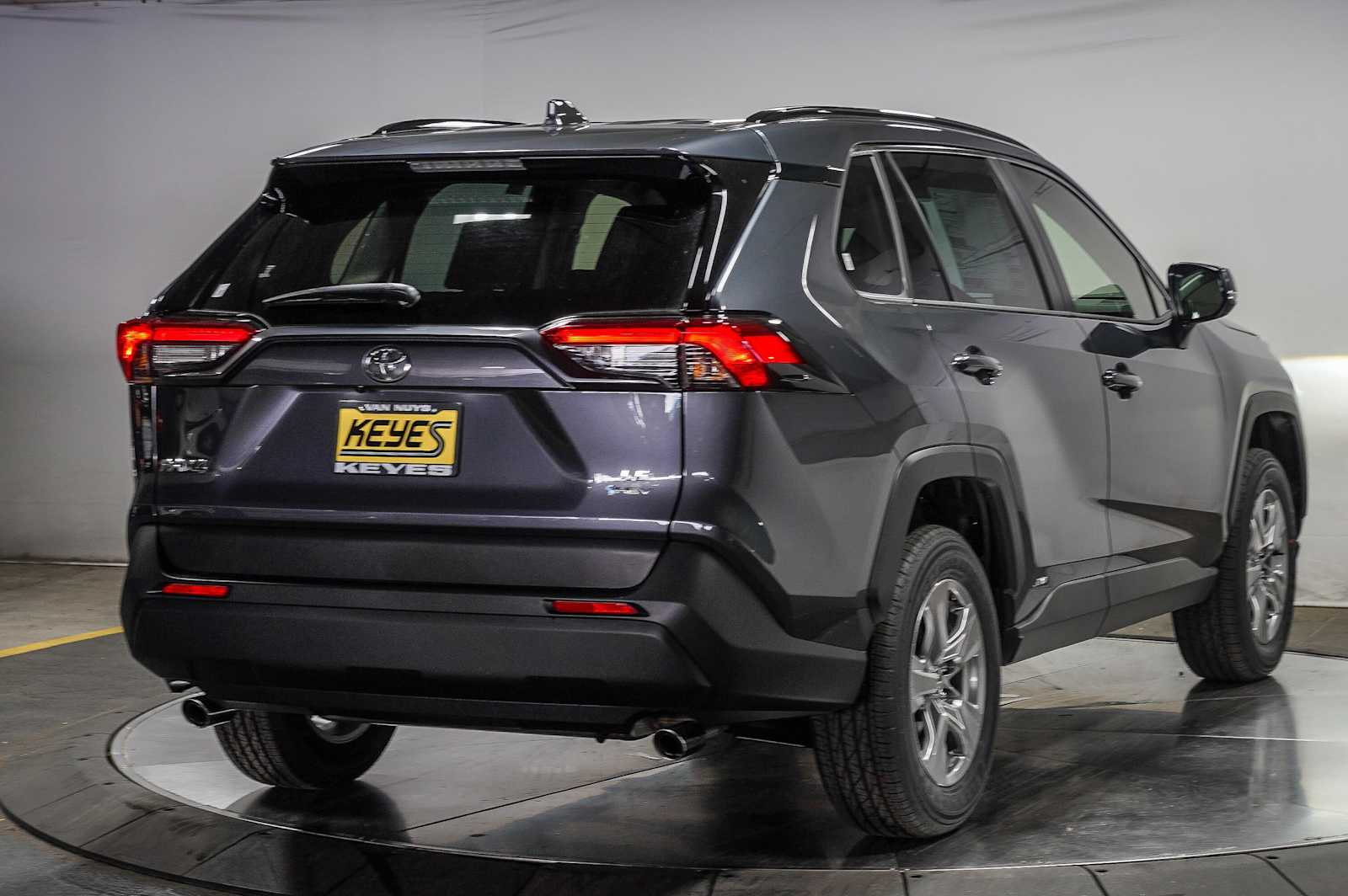 Thumbnail: 2025 Toyota RAV4 - 4