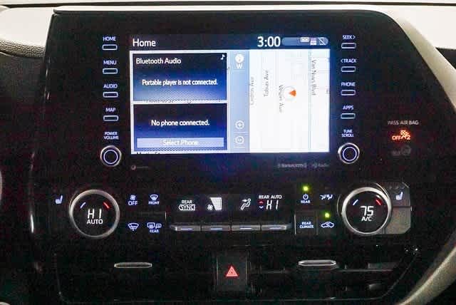 Thumbnail: 2021 Toyota Highlander - 16