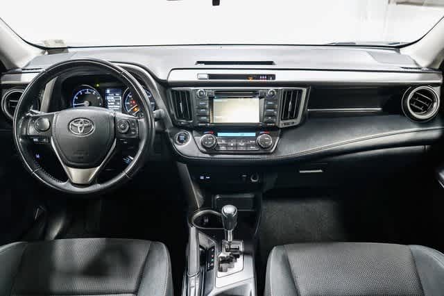 Thumbnail: 2018 Toyota RAV4 - 12