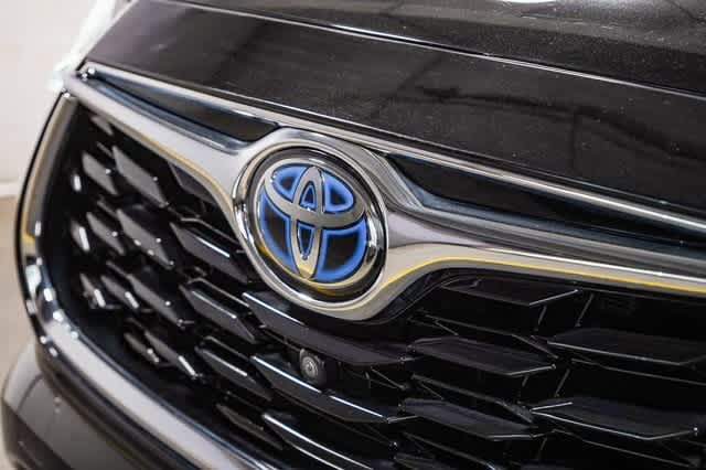 2021 Toyota Highlander Limited 8