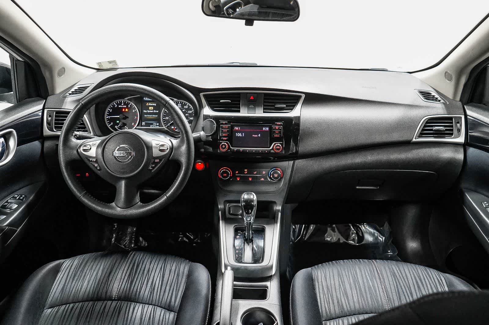 Thumbnail: 2016 Nissan Sentra - 12