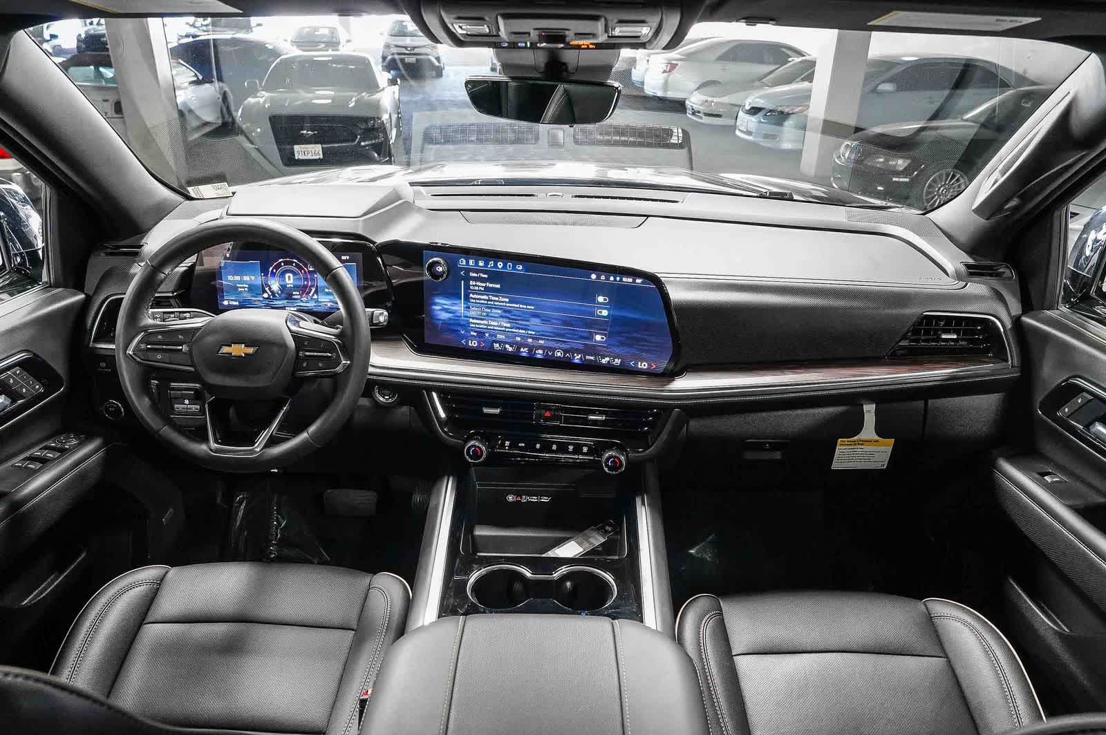 Thumbnail: 2025 Chevrolet Suburban - 9