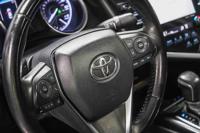 Thumbnail: 2020 Toyota Camry - 22