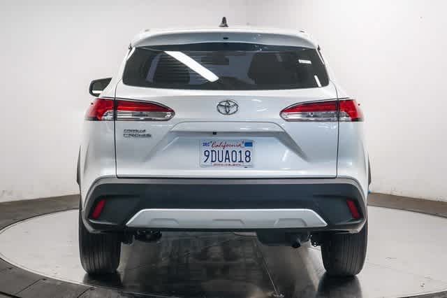 Thumbnail: 2022 Toyota Corolla Cross - 4