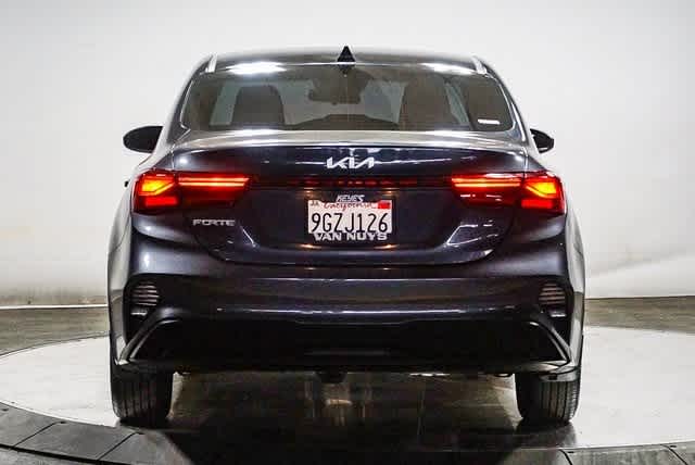 Thumbnail: 2023 Kia Forte - 9