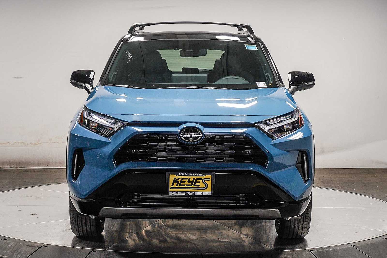 Thumbnail: 2025 Toyota RAV4 - 2