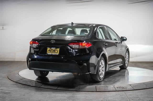 Thumbnail: 2023 Toyota Corolla - 4