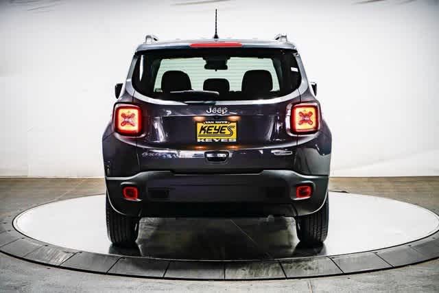 Thumbnail: 2022 Jeep Renegade - 3