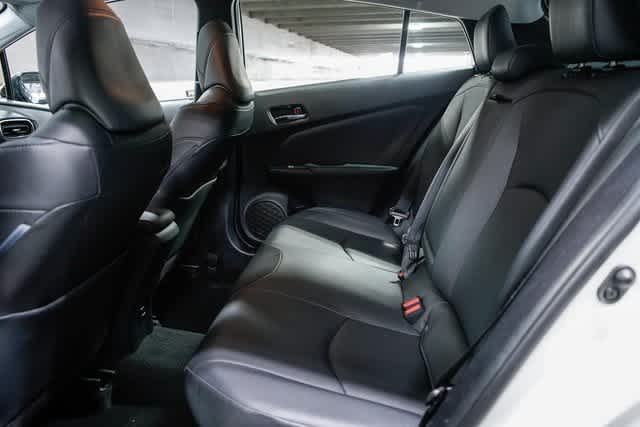 2017 Toyota Prius Four 19