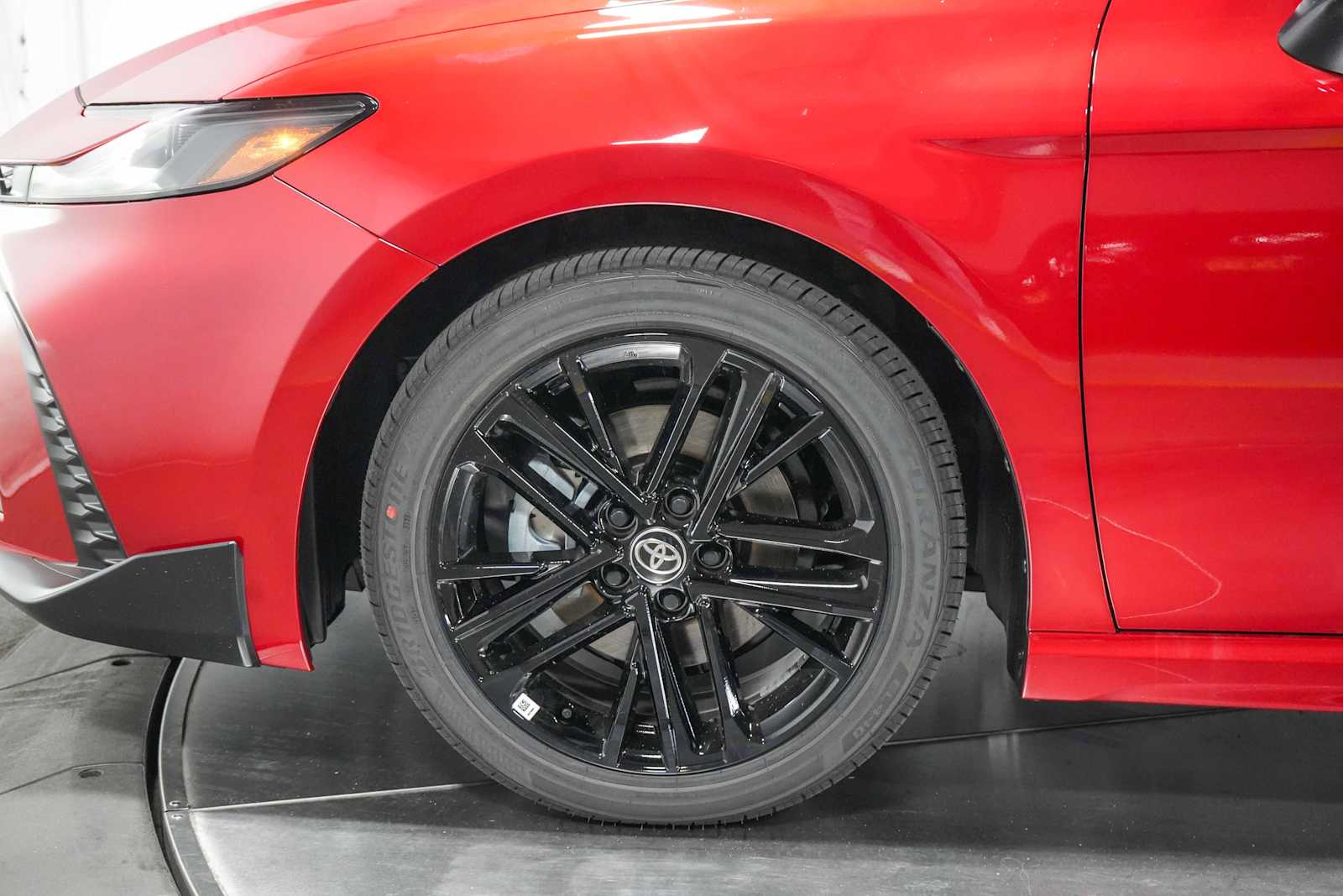 Thumbnail: 2025 Toyota Camry - 13