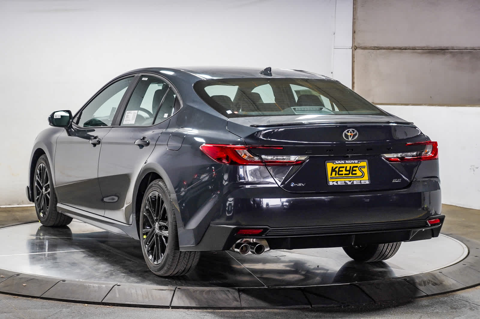 Thumbnail: 2025 Toyota Camry - 6