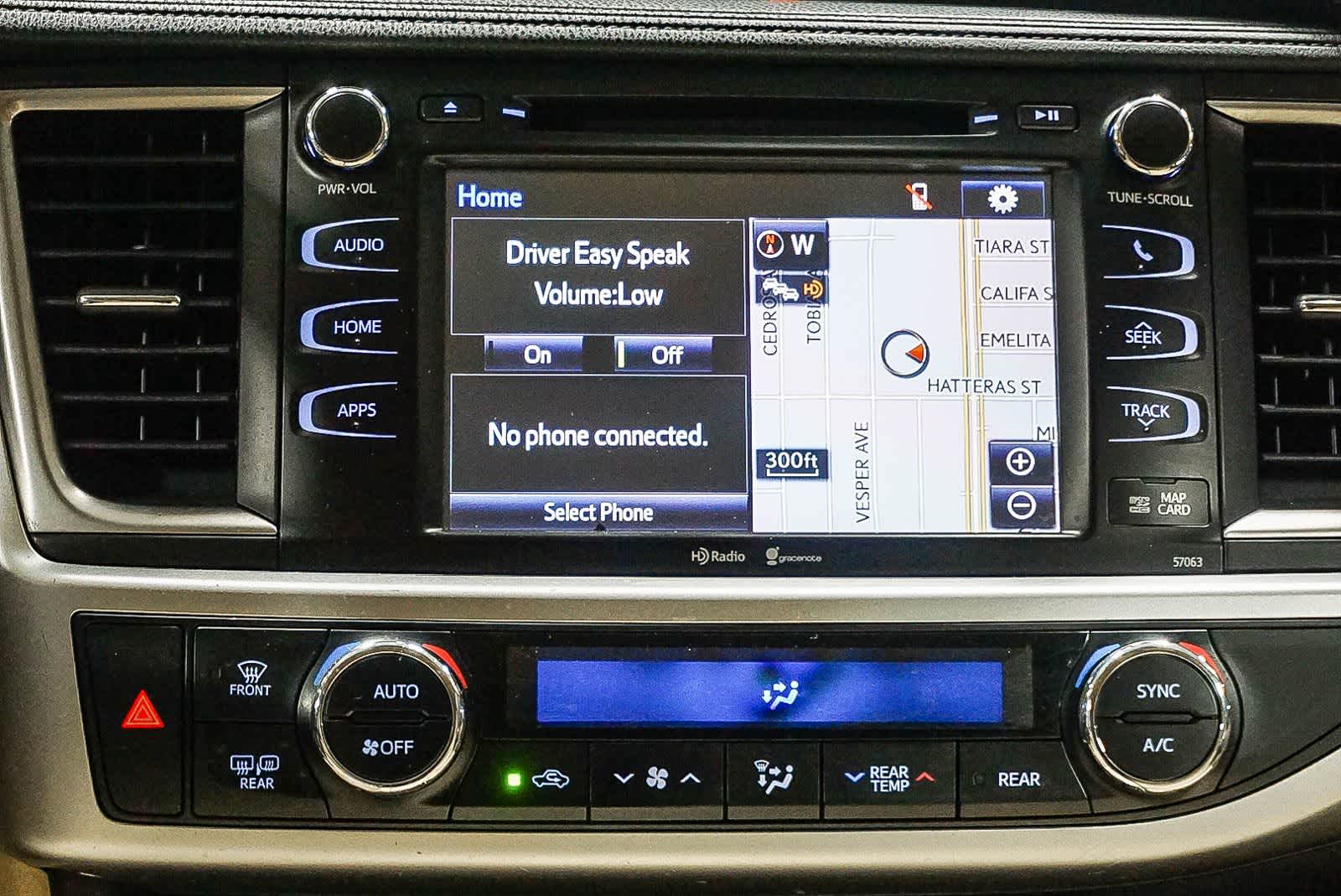 Thumbnail: 2015 Toyota Highlander - 16
