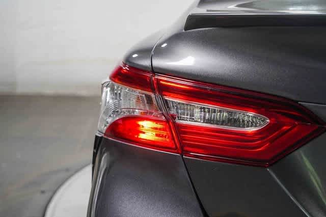Thumbnail: 2020 Toyota Camry - 12