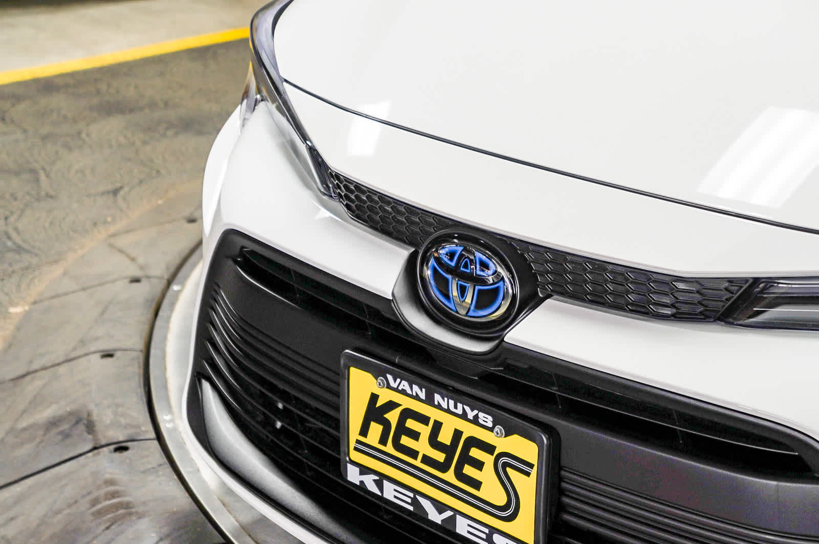 2025 Toyota Corolla LE 8