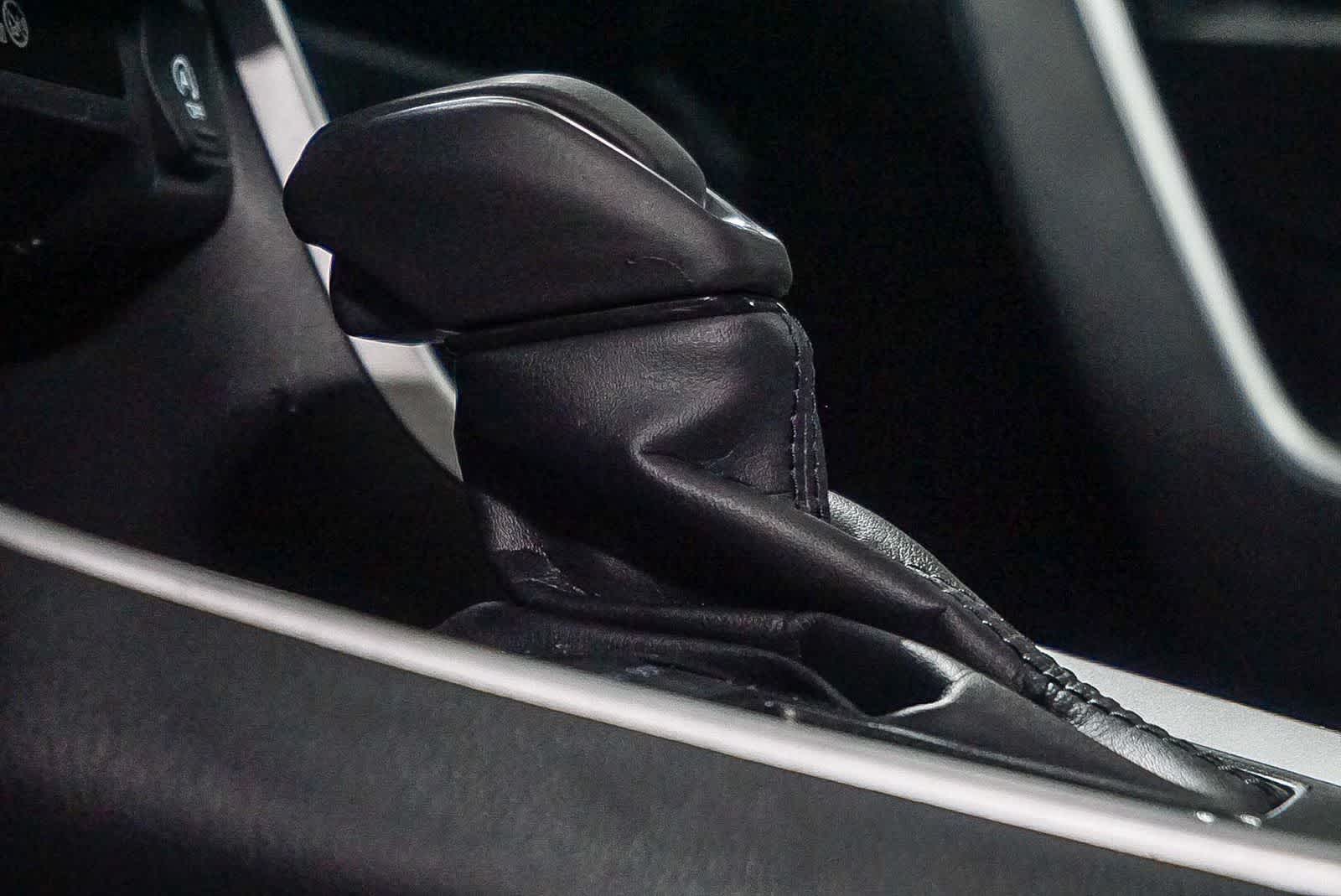 Thumbnail: 2025 Toyota RAV4 - 22