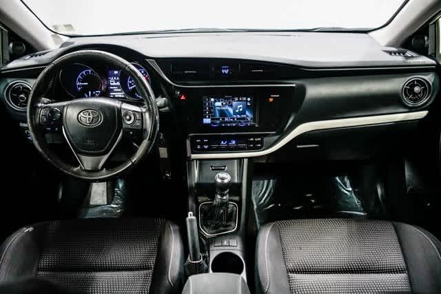 Thumbnail: 2017 Toyota Corolla iM - 12