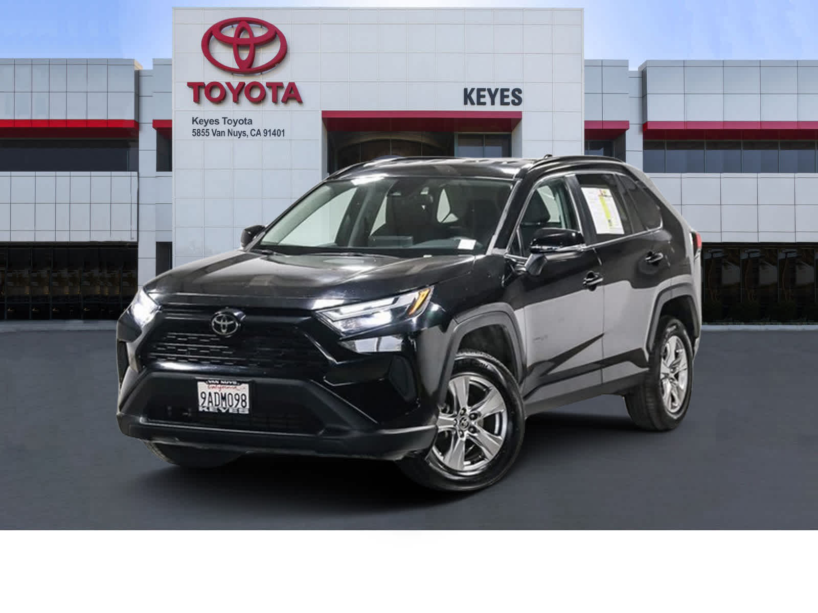 2022 Toyota RAV4 XLE -
                Van Nuys, CA