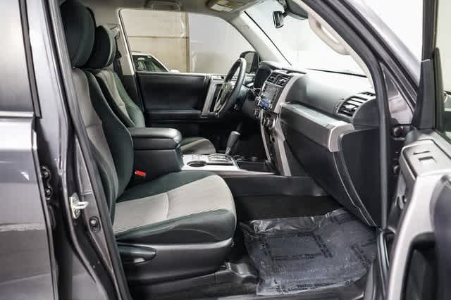 2023 Toyota 4Runner SR5 17