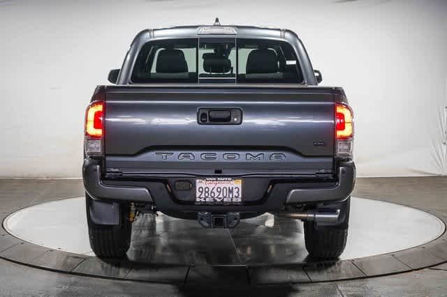 Thumbnail: 2022 Toyota Tacoma - 4