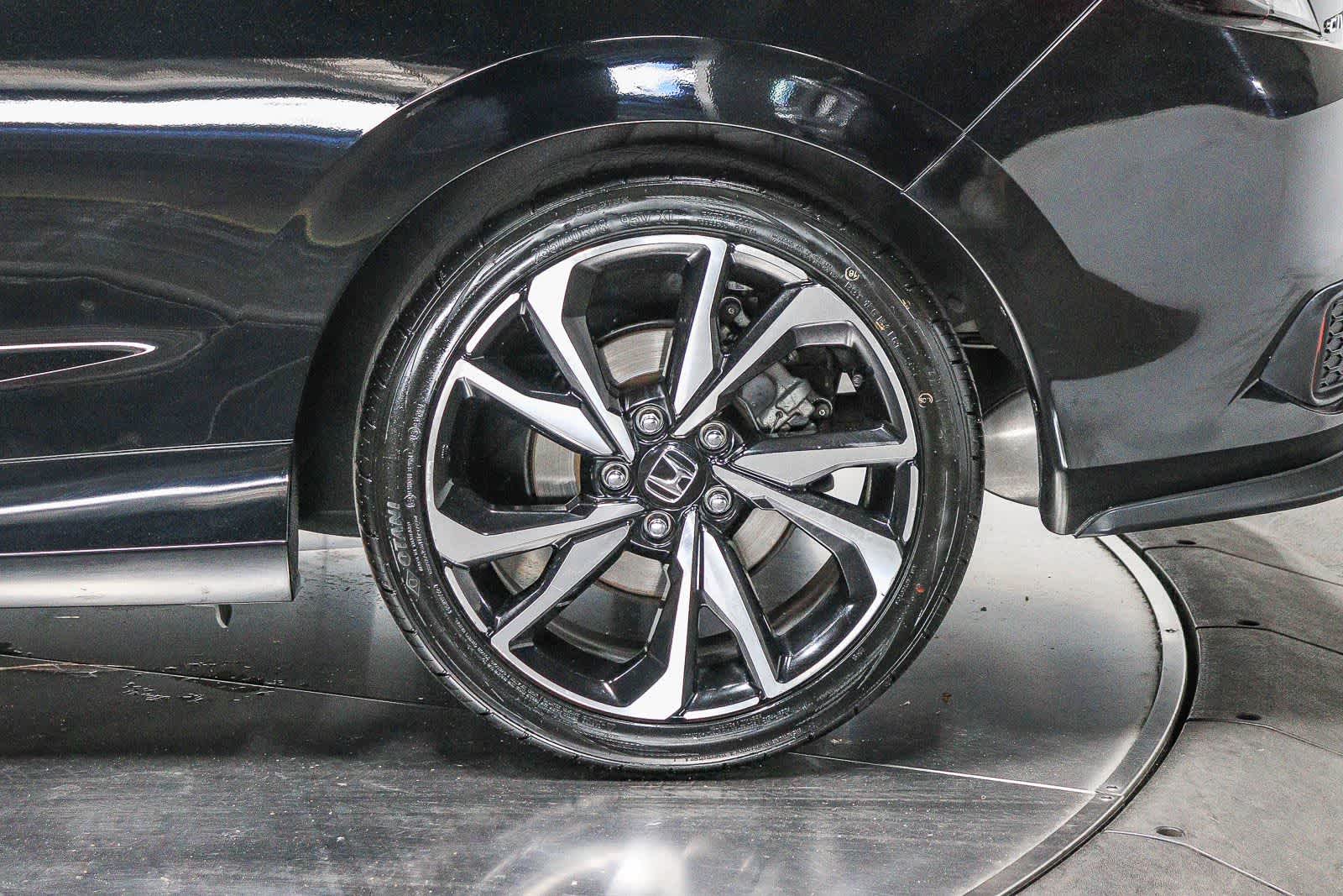 Thumbnail: 2019 Honda Civic - 10